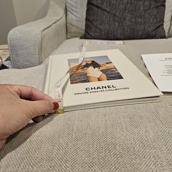 Brand new Chanel book - Picture 10 of 10